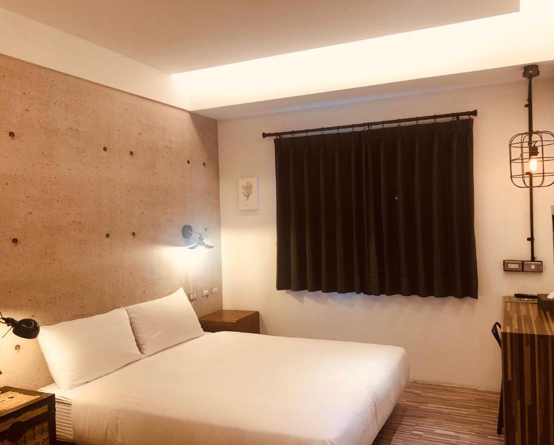 仁愛小公館-市區近東大門 Hualien Buitenkant foto