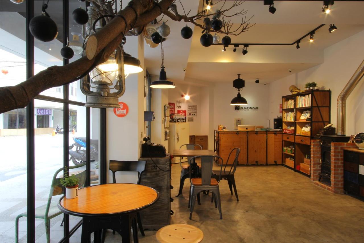 仁愛小公館-市區近東大門 Hualien Buitenkant foto